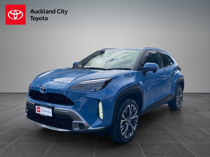 2023 Toyota Yaris Cross 1.5 Hybrid Z Adventure... image 3