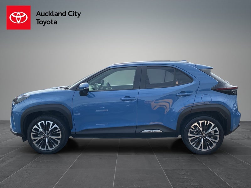 2023 Toyota Yaris Cross 1.5 Hybrid Z Adventure... image 4