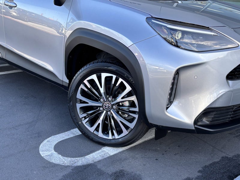 2023 Toyota Yaris Cross 1.5 Hybrid Z Adventure... image 5