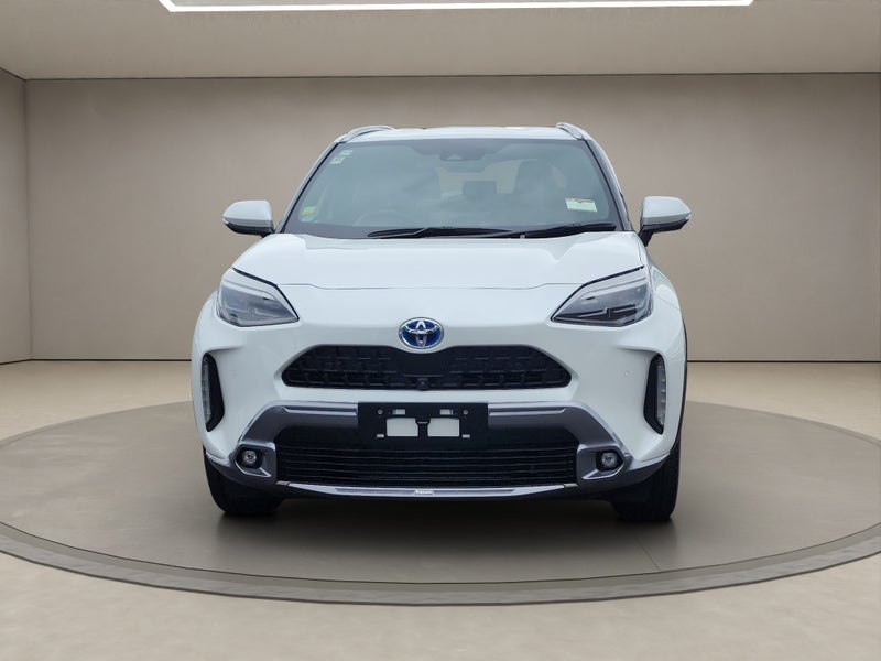 2023 Toyota Yaris Cross 1.5L Hybrid Z Adventure... image 2