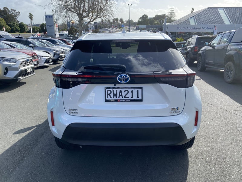 2023 Toyota Yaris Cross 1.5P Hybrid Z 4WD image 3