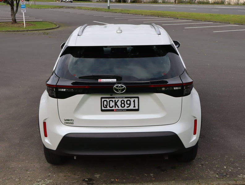 2023 Toyota Yaris Cross 2023 GX 1.5P CVT FWD SU... image 5