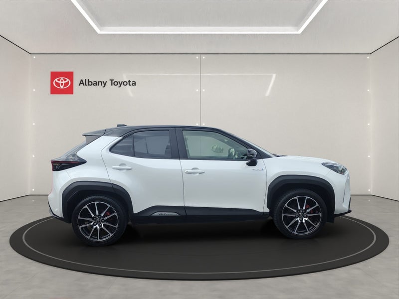 2023 Toyota Yaris Cross Cross GR Sport 1.5P HEV... image 2