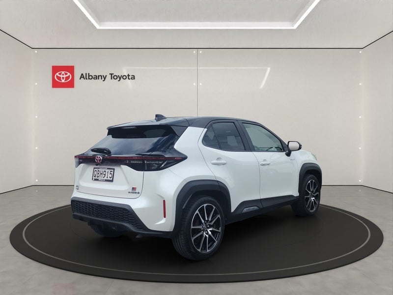 2023 Toyota Yaris Cross Cross GR Sport 1.5P HEV... image 3