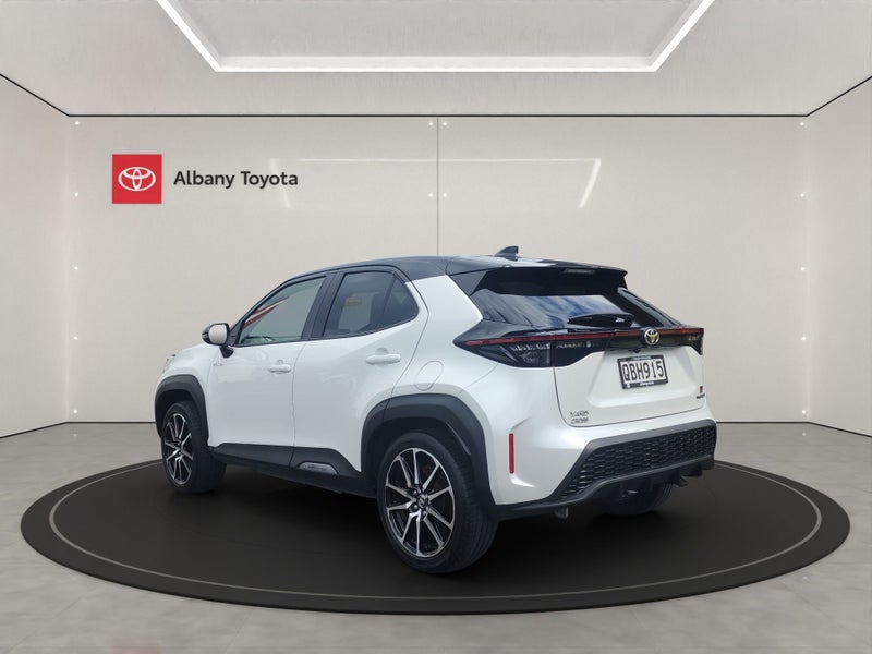 2023 Toyota Yaris Cross Cross GR Sport 1.5P HEV... image 5