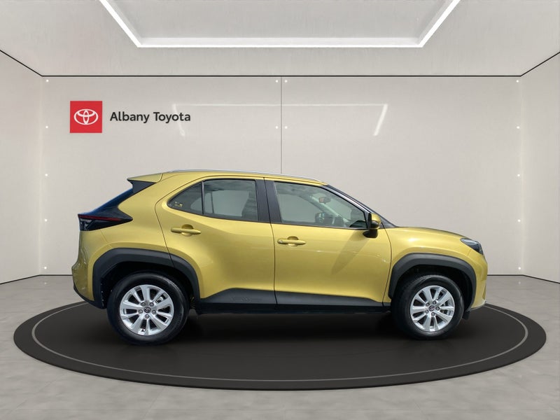 2023 Toyota Yaris Cross Cross GX 1.5P CVT FWD S... image 2