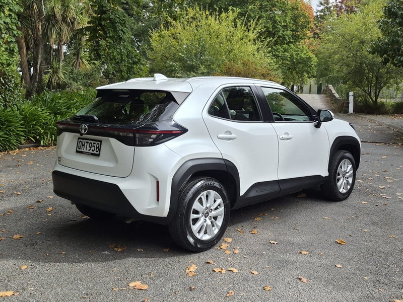 2023 Toyota Yaris Cross Cross GX 1.5P CVT FWD S... image 3