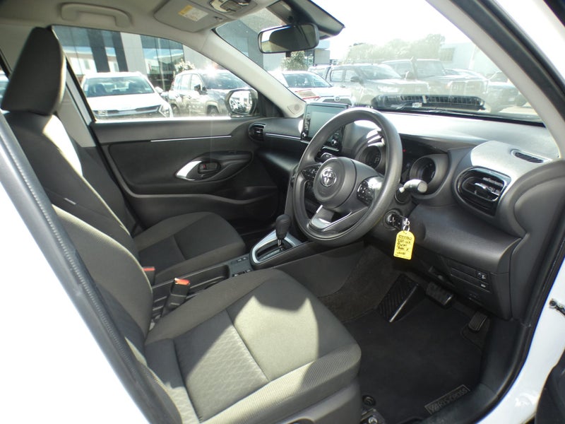 2023 Toyota Yaris Cross Cross GX 1.5P CVT FWD S... image 2