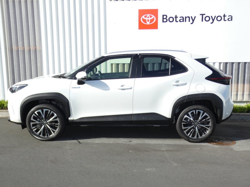 2023 Toyota Yaris Cross Cross Limited 1.5P HV E... image 4