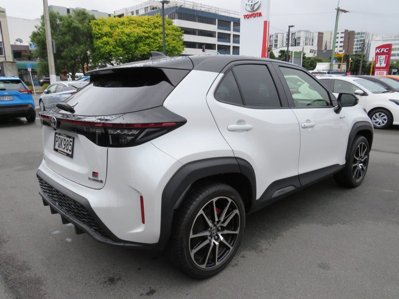 2023 Toyota Yaris Cross GR Sport 1.5P HEV ECVT... image 4