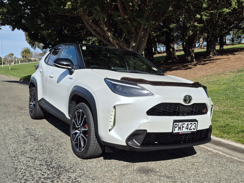 2023 Toyota Yaris Cross GR Sport 1.5P HEV ECVT... image 3