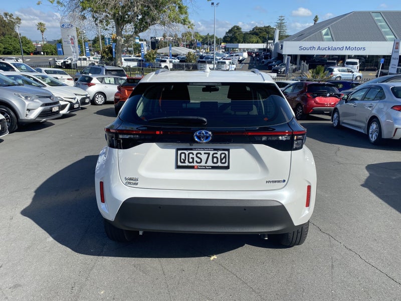 2023 Toyota Yaris Cross GX 1.5 Hybrid image 3