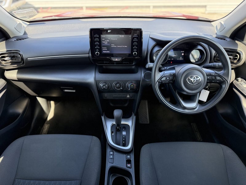 2023 Toyota Yaris Cross GX 1.5 PETROL CERTIFIED image 2