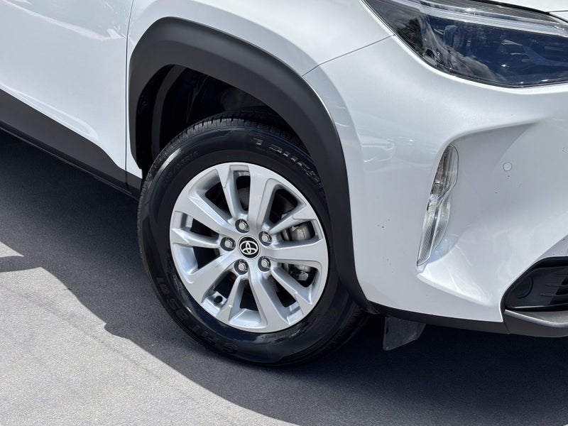 2023 Toyota Yaris Cross GX 1.5 PETROL ECONOMICA... image 5