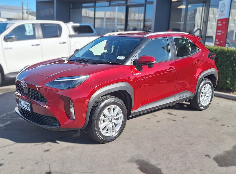 2023 Toyota Yaris Cross GX 1.5 Petrol Hybrid image 3