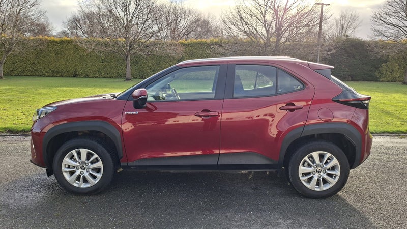 2023 Toyota Yaris Cross GX 1.5 Petrol Hybrid EC... image 4
