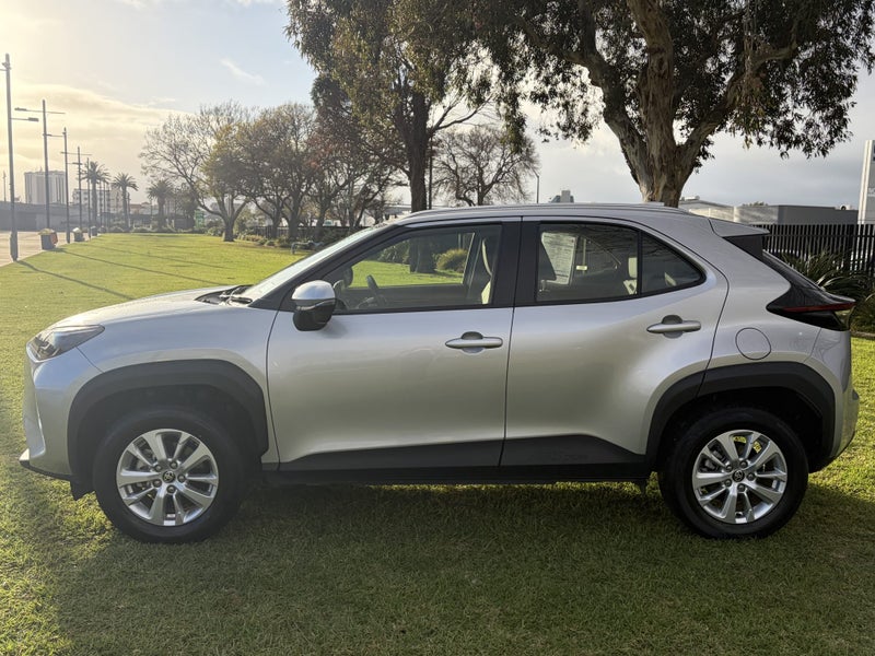 2023 Toyota Yaris Cross GX 1.5P CVT FWD Automat... image 4