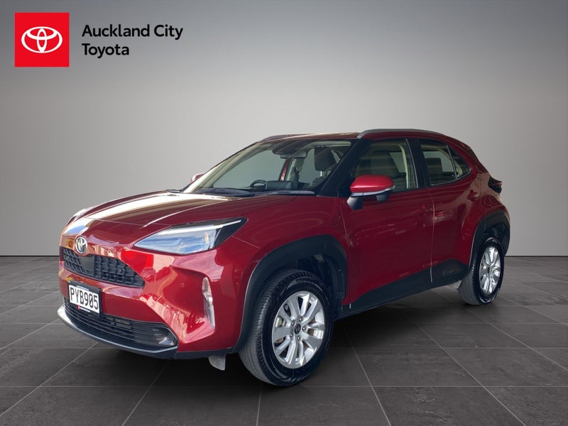 2023 Toyota Yaris Cross GX 1.5P CVT FWD SUV image 3