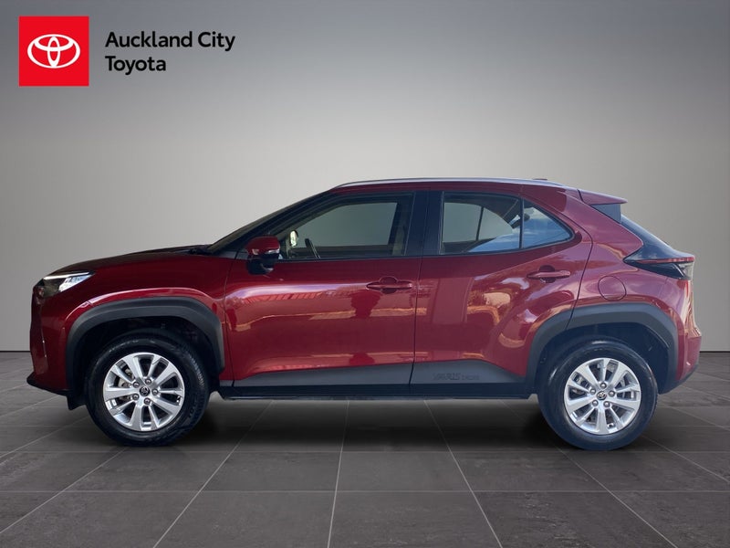 2023 Toyota Yaris Cross GX 1.5P CVT FWD SUV image 4