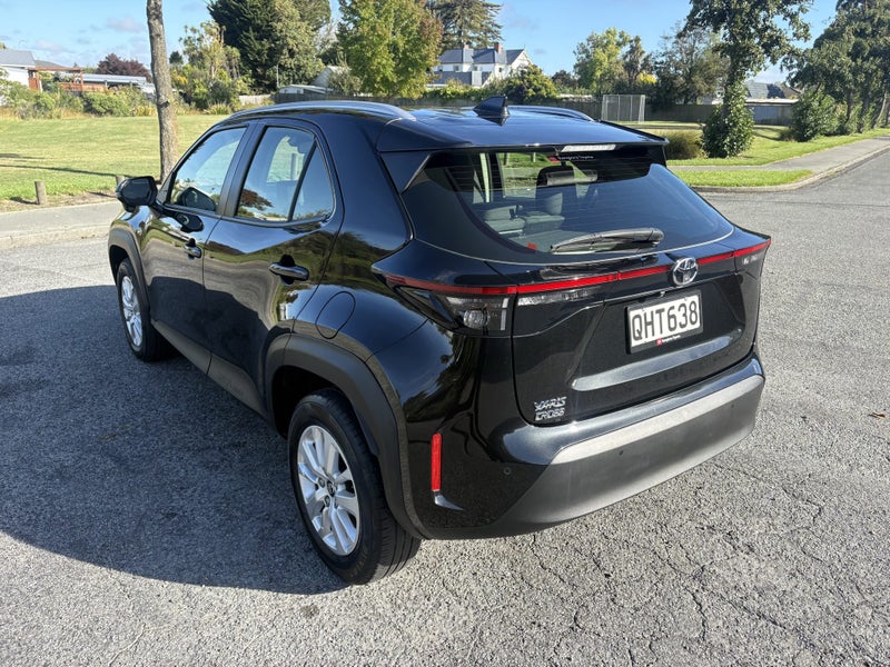 2023 Toyota Yaris Cross GX 1.5P CVT FWD SUV/5D/5S image 2