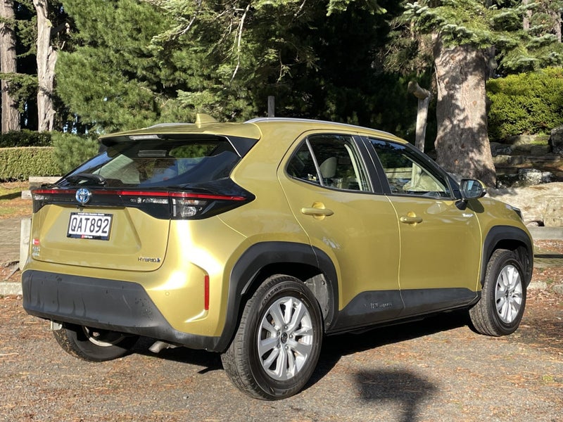 2023 Toyota Yaris Cross GX 1.5P HV ECVT FWD SUV image 4