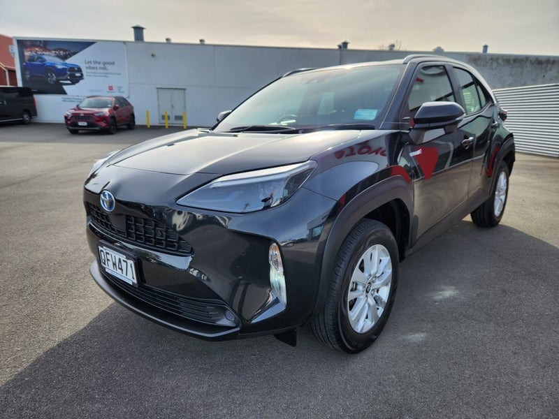 2023 Toyota Yaris Cross GX 1.5P Hybrid Automati... image 3