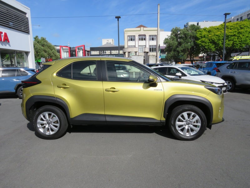 2023 Toyota Yaris Cross GX 1.5P Hybrid ECVT FWD image 3