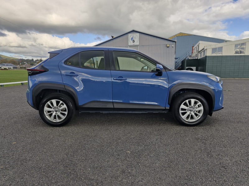 2023 Toyota Yaris Cross GX 1.5P Hybrid - Signat... image 5