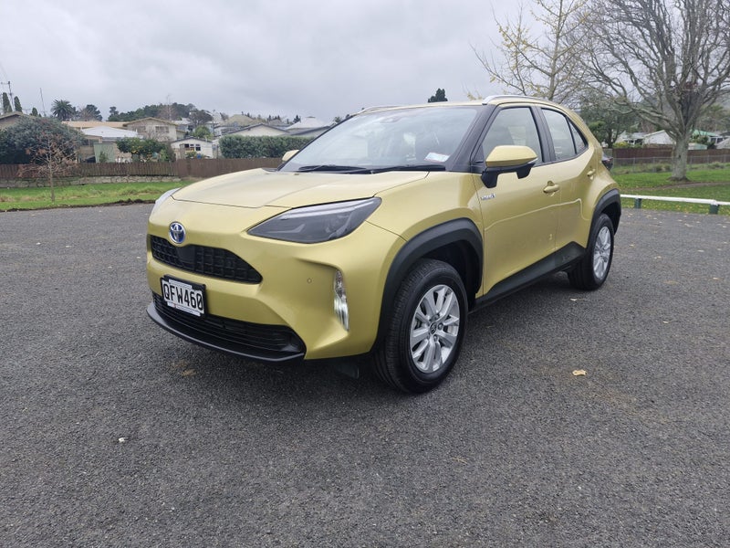 2023 Toyota Yaris Cross GX 1.5P Hybrid - Signat... image 2