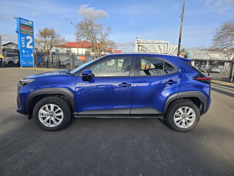 2023 Toyota Yaris Cross GX 1.5P HYBRID SUV - NZ... image 4