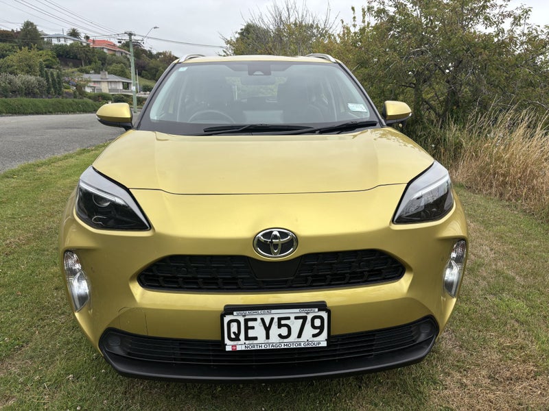 2023 Toyota Yaris Cross GX image 2