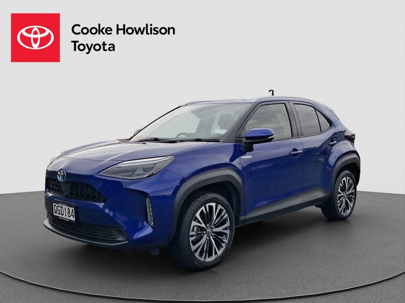 2023 Toyota Yaris Cross Limited 1.5L Hybrid image 3