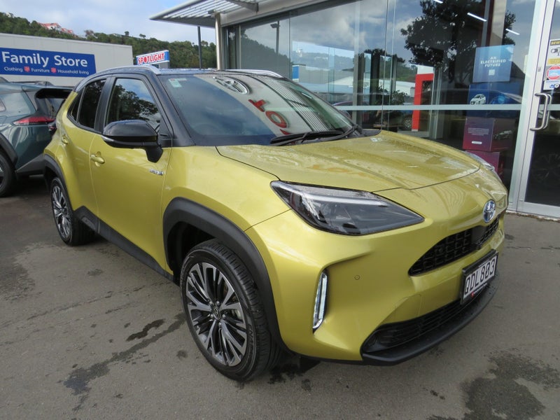 2023 Toyota Yaris Cross Limited 1.5P HV image 2