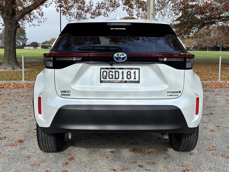 2023 Toyota Yaris Cross Limited 1.5P HV ECVT FWD image 4