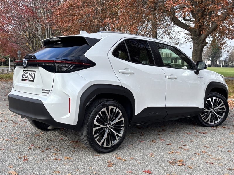 2023 Toyota Yaris Cross Limited 1.5P HV ECVT FWD image 5