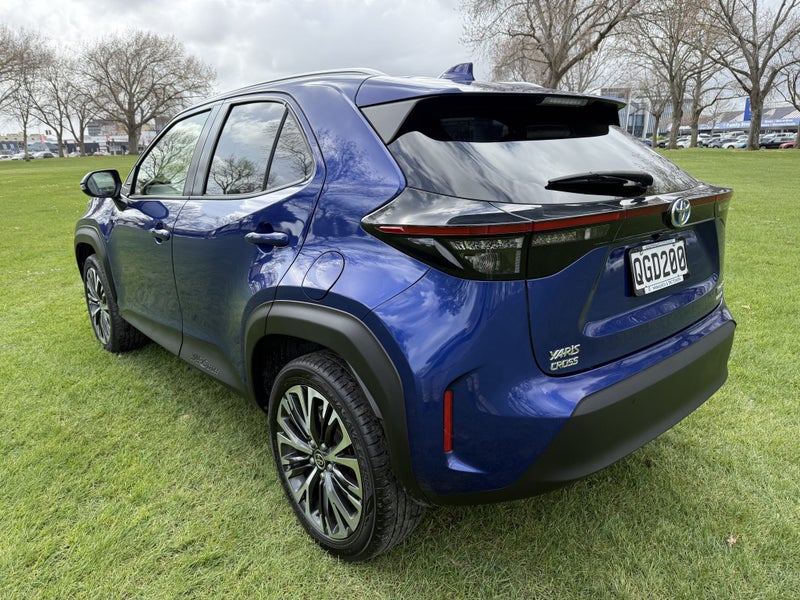 2023 Toyota Yaris Cross Limited 1.5P Hybrid Aut... image 5