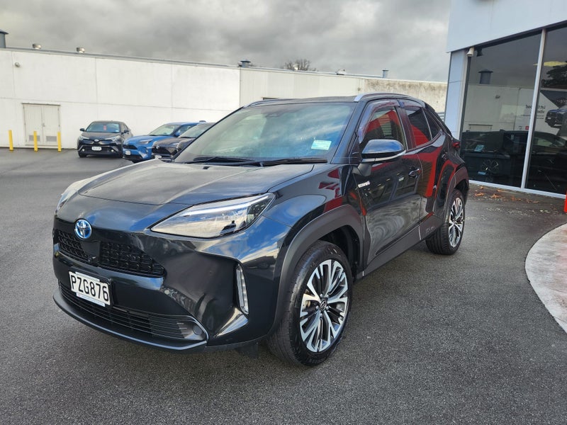 2023 Toyota Yaris Cross Limited 1.5P Hybrid FWD... image 3