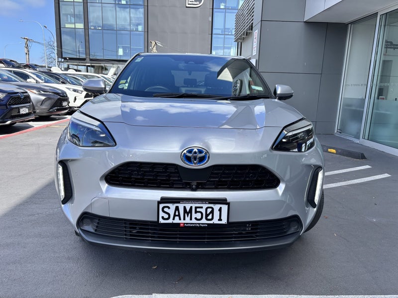 2023 Toyota Yaris Cross Z LIMITED HYBRID image 4