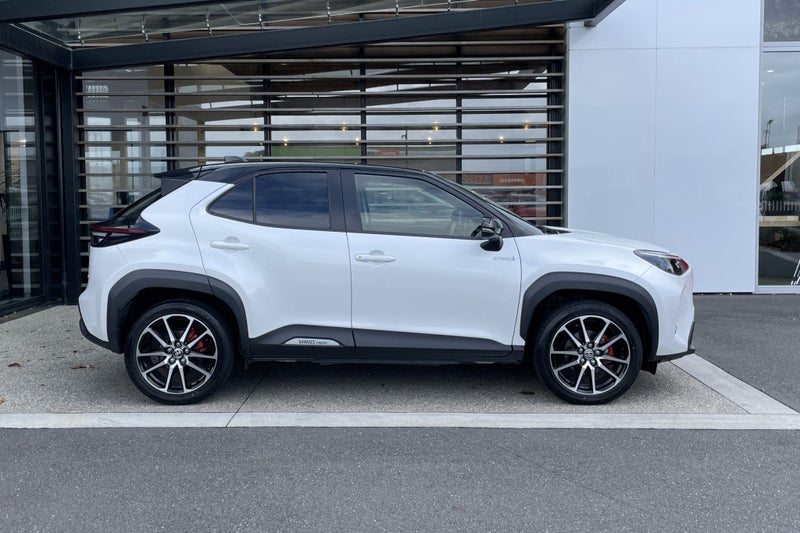 2023 Toyota Yaris GR Sport 1.5 Petrol Hybrid FW... image 5