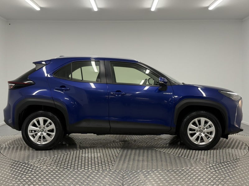 2023 Toyota Yaris GX 1.5 Hybrid image 2