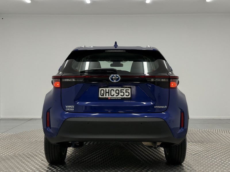 2023 Toyota Yaris GX 1.5 Hybrid image 4