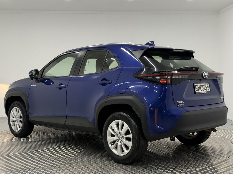 2023 Toyota Yaris GX 1.5 Hybrid image 5