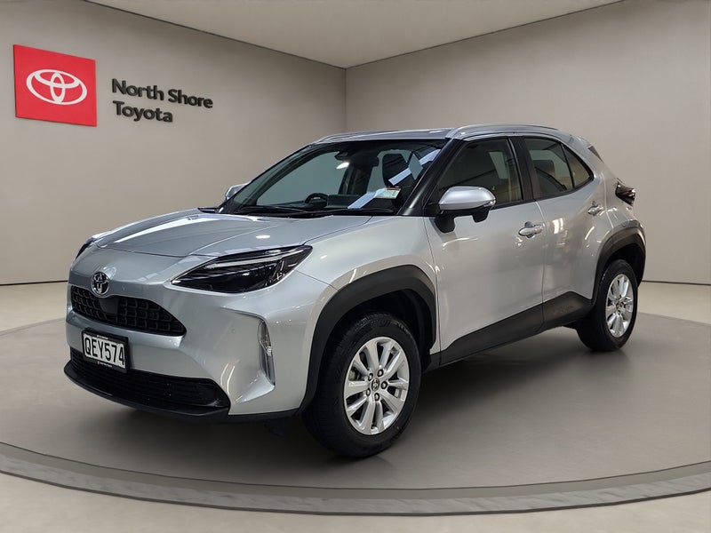 2023 Toyota Yaris GX 1.5L Petrol FWD SUV image 3