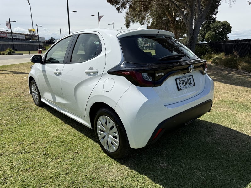 2023 Toyota Yaris GX 1.5P CVT FWD Automatic Hatch image 5