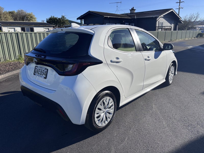 2023 Toyota Yaris GX 1.5P CVT FWD HB/5D/5S (YPG... image 3