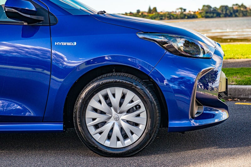 2023 Toyota Yaris GX 1.5P HV image 3
