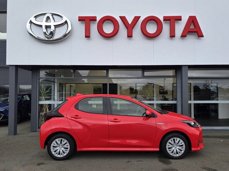 2023 Toyota Yaris GX 1.5P HV image 4