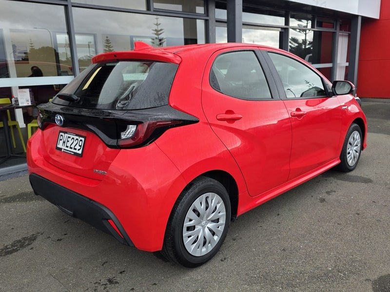 2023 Toyota Yaris GX 1.5P HV image 5