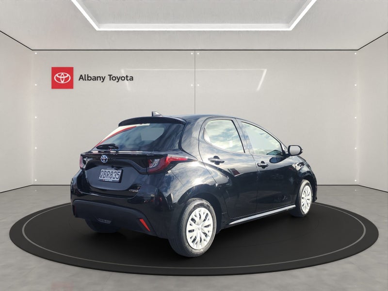 2023 Toyota Yaris GX 1.5P HV ECVT FWD HB/5D/5S... image 3