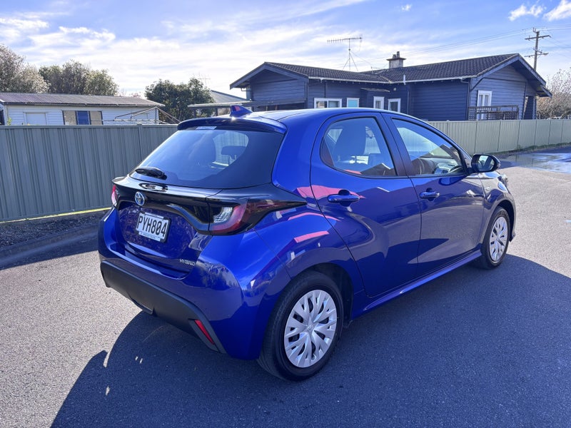 2023 Toyota Yaris GX 1.5P HV ECVT FWD HB/5D/5S... image 3